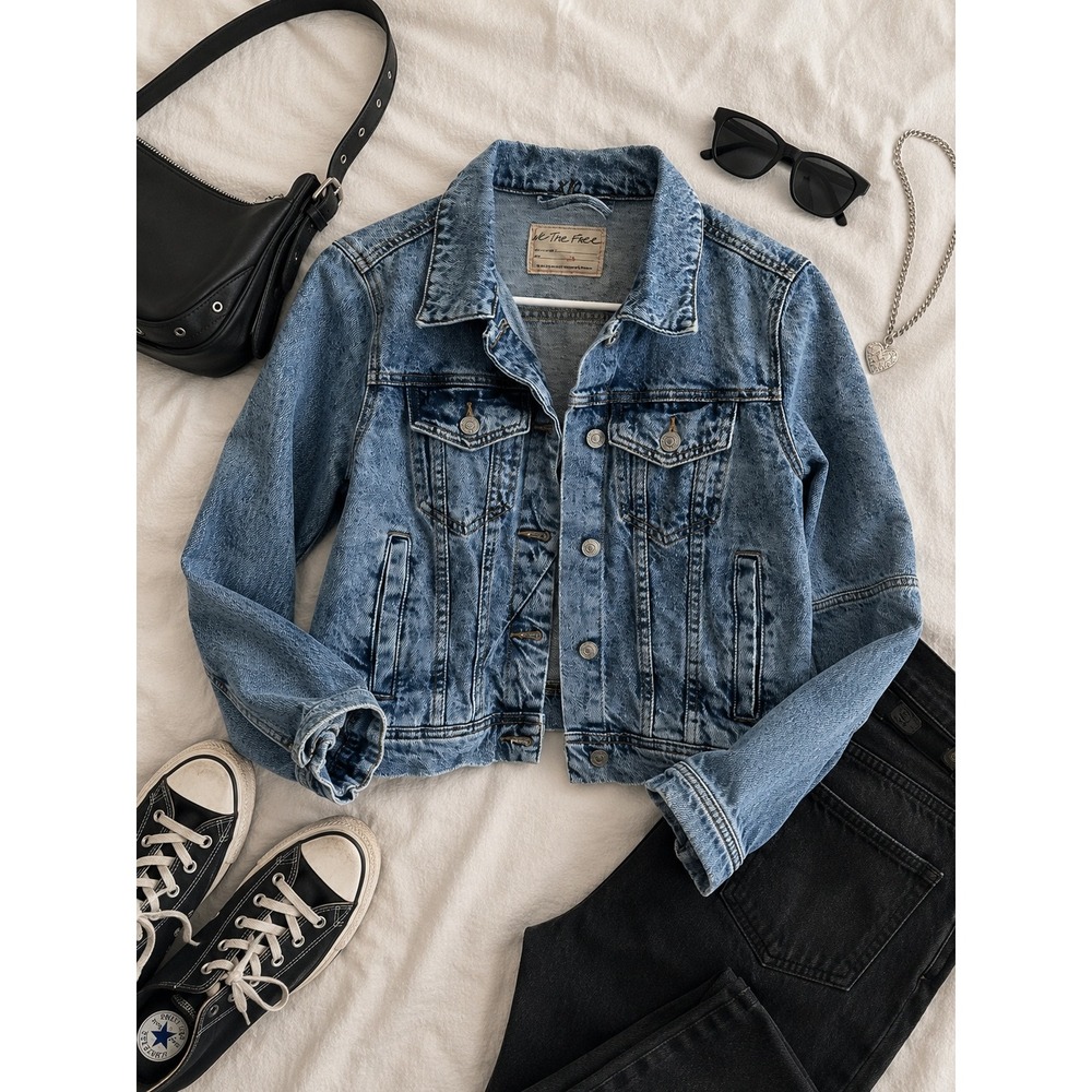 We The Free Free People Denim Jacket XS Light Acid Wash Cropped Trucker Cotton